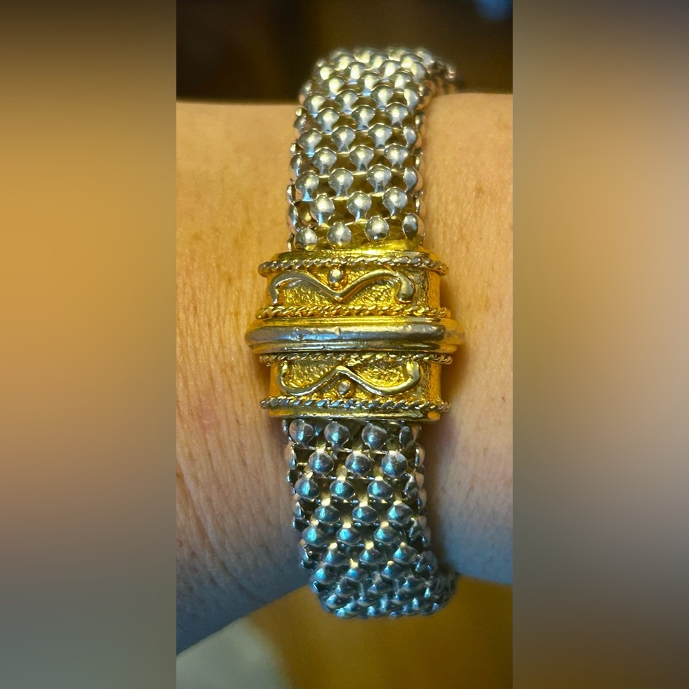 Vintage 1970’s Silver Tone Mesh Magnetic Bracelet